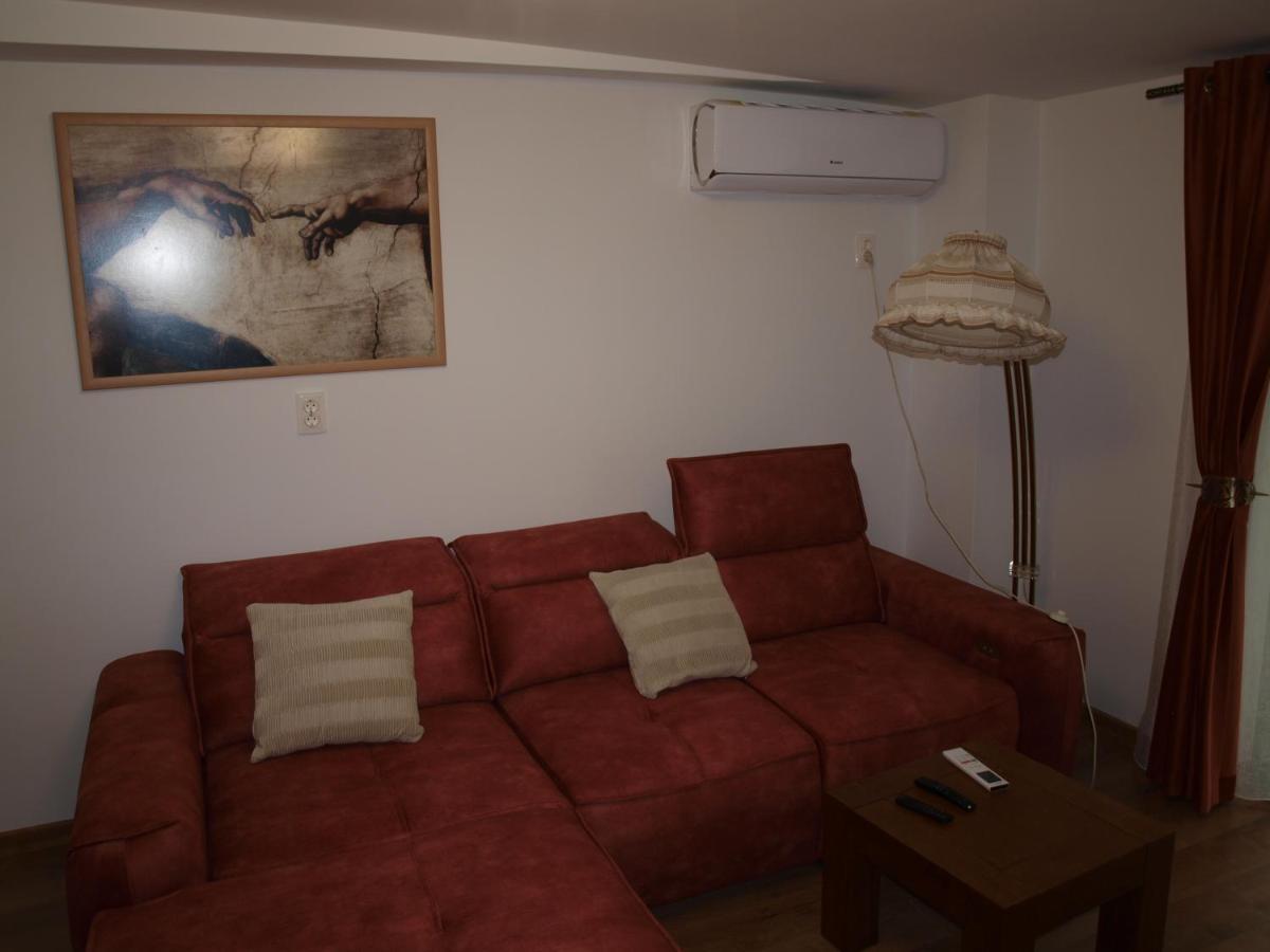 Amavera Apartment Târgu Jiu Εξωτερικό φωτογραφία