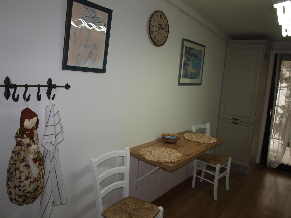 Amavera Apartment Târgu Jiu Εξωτερικό φωτογραφία
