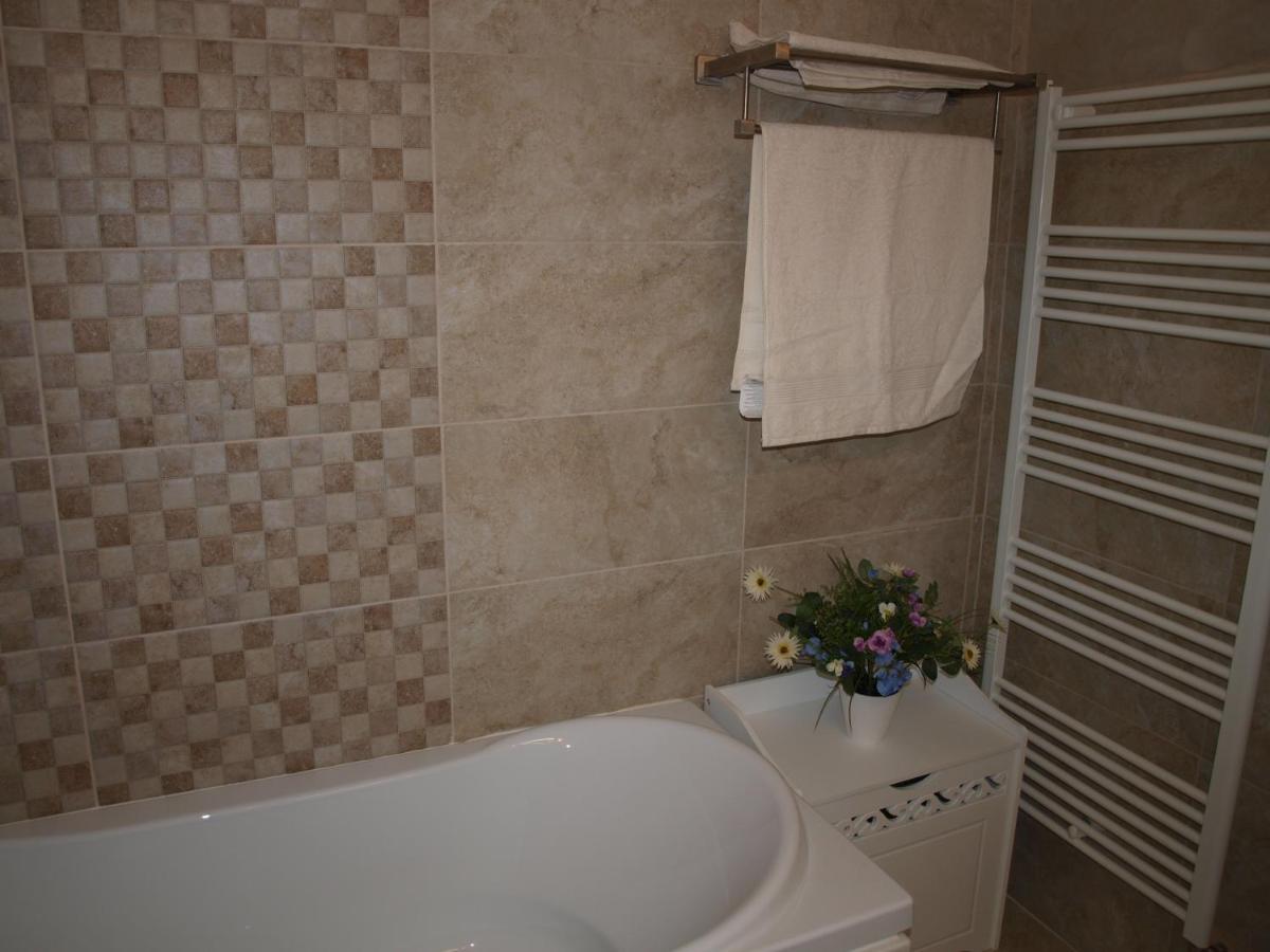 Amavera Apartment Târgu Jiu Εξωτερικό φωτογραφία